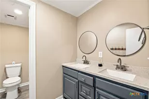 730 Shady Holw Rd, Victoria, TX 77904 - Photo 28