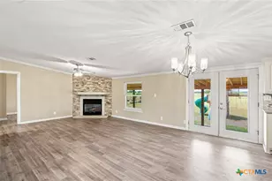 730 Shady Holw Rd, Victoria, TX 77904 - Photo 16