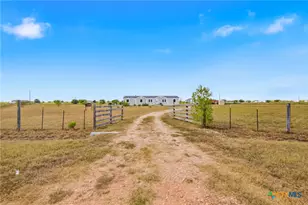 730 Shady Holw Rd, Victoria, TX 77904 - Photo 40