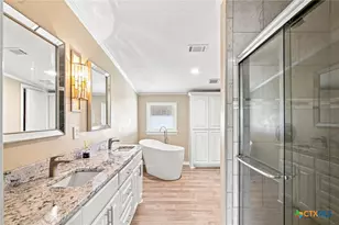 730 Shady Holw Rd, Victoria, TX 77904 - Photo 24
