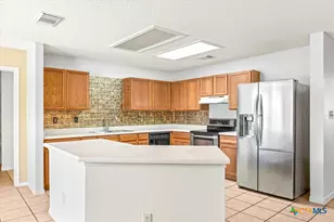 797 Killarney Rd, Floresville, TX 78114 - Photo 14