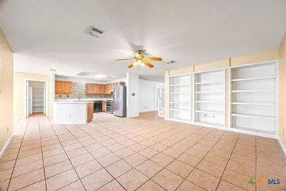797 Killarney Road, Floresville, TX 78114 - Photo 12