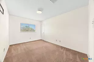 797 Killarney Rd, Floresville, TX 78114 - Photo 36