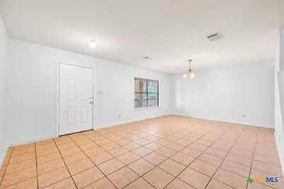 797 Killarney Road, Floresville, TX 78114 - Photo 6