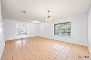 797 Killarney Rd, Floresville, TX 78114 - Photo 8