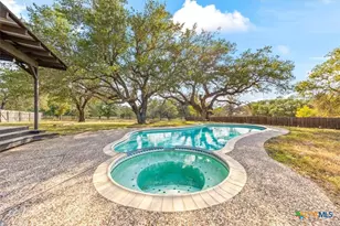 797 Killarney Rd, Floresville, TX 78114 - Photo 38