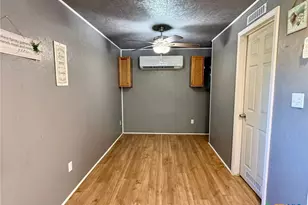 1112 W Houston Ave, Seadrift, TX 77983 - Photo 6