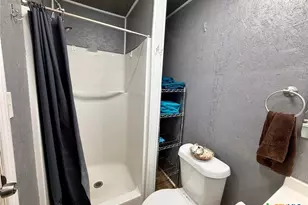 1112 W Houston Ave, Seadrift, TX 77983 - Photo 8