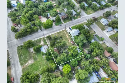 1244 W Bridge Street, New Braunfels, TX 78130 - Photo 4
