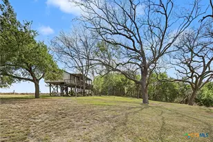 1250 Darst Creek Ln, Seguin, TX 78155 - Photo 2