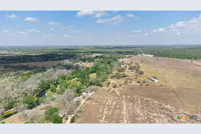 1250 Darst Creek Lane, Seguin, TX 78155 - Photo 10