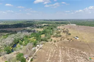 1250 Darst Creek Ln, Seguin, TX 78155 - Photo 10