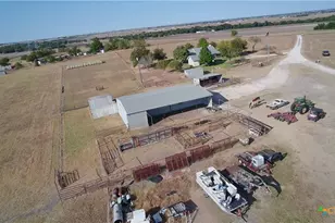 1351 Co Rd 320, Granger, TX 76530 - Photo 10