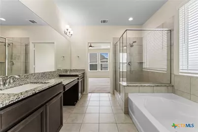 942 Blue Violet, New Braunfels, TX 78130 - Photo 28