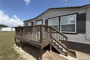 387 Adcock Rd, Victoria, TX 77905 - Photo 4