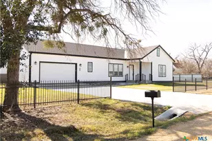 300 Front St, Thorndale, TX 76577 - Photo 2