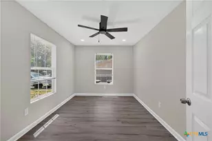 1308 S 45th St, Temple, TX 76504 - Photo 6