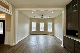 1430 N Hamilton St, Gonzales, TX 78629 - Photo 12