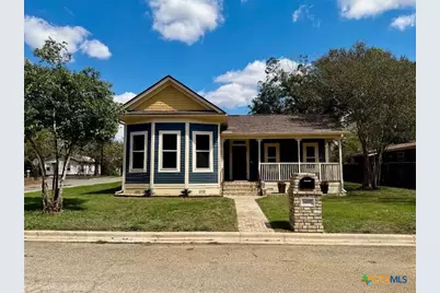 1430 N Hamilton Street, Gonzales, TX 78629 - Photo 1