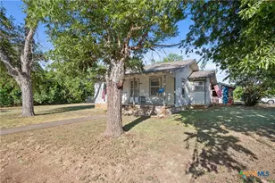 2301 Herrington St, Belton, TX 76513 - Photo 2