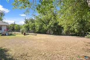 2301 Herrington St, Belton, TX 76513 - Photo 20