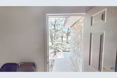 608 W Mustang Lane, San Marcos, TX 78666 - Photo 30