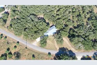 608 W Mustang Lane, San Marcos, TX 78666 - Photo 2