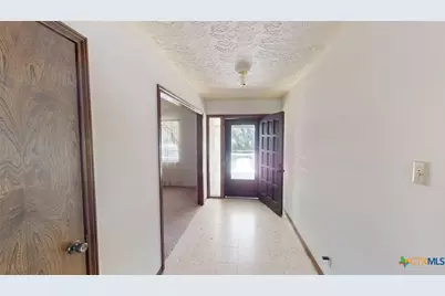 608 W Mustang Lane, San Marcos, TX 78666 - Photo 10