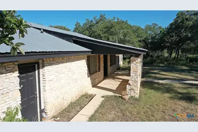 608 W Mustang Lane, San Marcos, TX 78666 - Photo 6