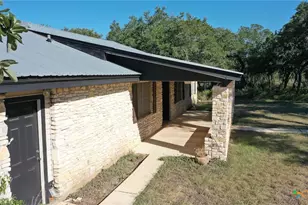 608 W Mustang Ln, San Marcos, TX 78666 - Photo 6
