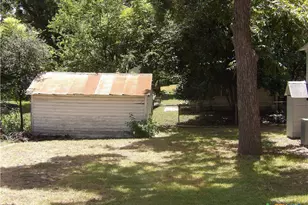 493 W Jahn St, New Braunfels, TX 78130 - Photo 26