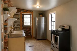 493 W Jahn St, New Braunfels, TX 78130 - Photo 12
