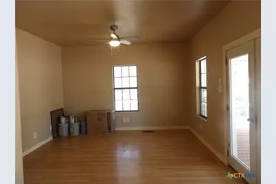 493 W Jahn Street, New Braunfels, TX 78130 - Photo 8