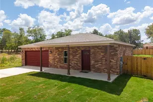 828 Elijah La, Lampasas, TX 76550 - Photo 2
