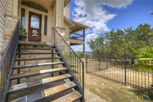 1525 W Lakeside Dr, Canyon Lake, TX 78133 - Photo 4