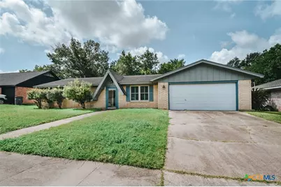 201 Canterbury Lane, Victoria, TX 77904 - Photo 2