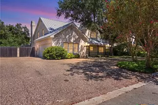 2317 Waterford Grace, New Braunfels, TX 78130 - Photo 2