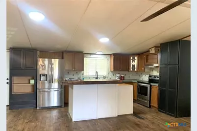 590 Lee Street, Victoria, TX 77905 - Photo 8