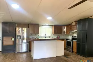 590 Lee St, Victoria, TX 77905 - Photo 8