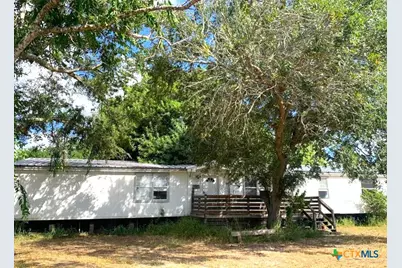 590 Lee Street, Victoria, TX 77905 - Photo 2