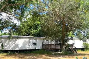 590 Lee St, Victoria, TX 77905 - Photo 2