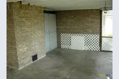 406 Sherwood Drive, Victoria, TX 77901 - Photo 14