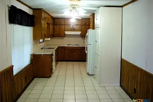 406 Sherwood Dr, Victoria, TX 77901 - Photo 6