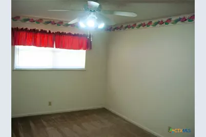 406 Sherwood Drive, Victoria, TX 77901 - Photo 12