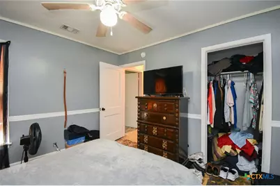 1804 E Guadalupe Street, Victoria, TX 77901 - Photo 12