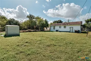 1804 E Guadalupe St, Victoria, TX 77901 - Photo 18