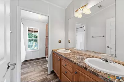 357 Dallas Street, Bandera, TX 78003 - Photo 22