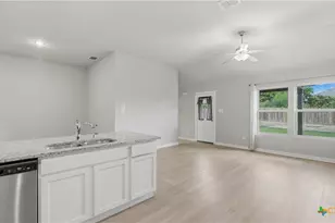 1958 Reserve Wy, New Braunfels, TX 78130 - Photo 4