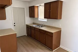 3602 Cypress St, Victoria, TX 77901 - Photo 4