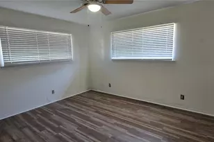1611 N 10th St, Killeen, TX 76541 - Photo 12